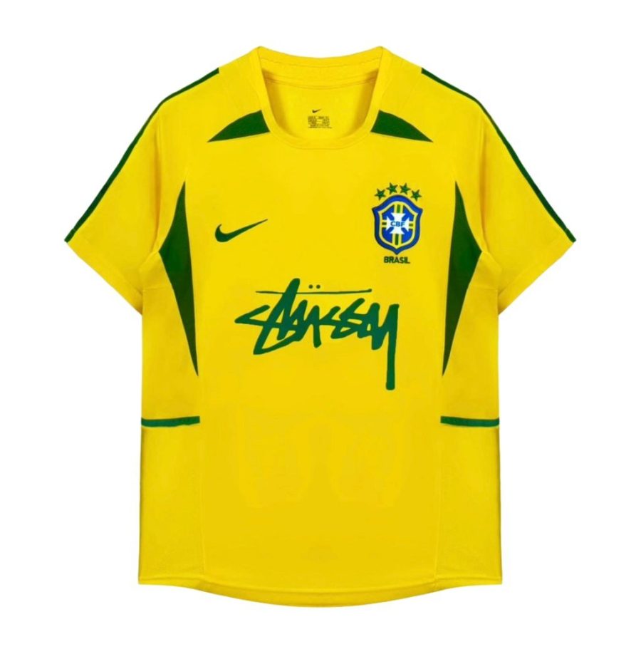 Camiseta Edición Especial Brasil x Stussy