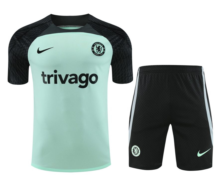 Conjunto de calentamiento Chelsea azul claro y negro