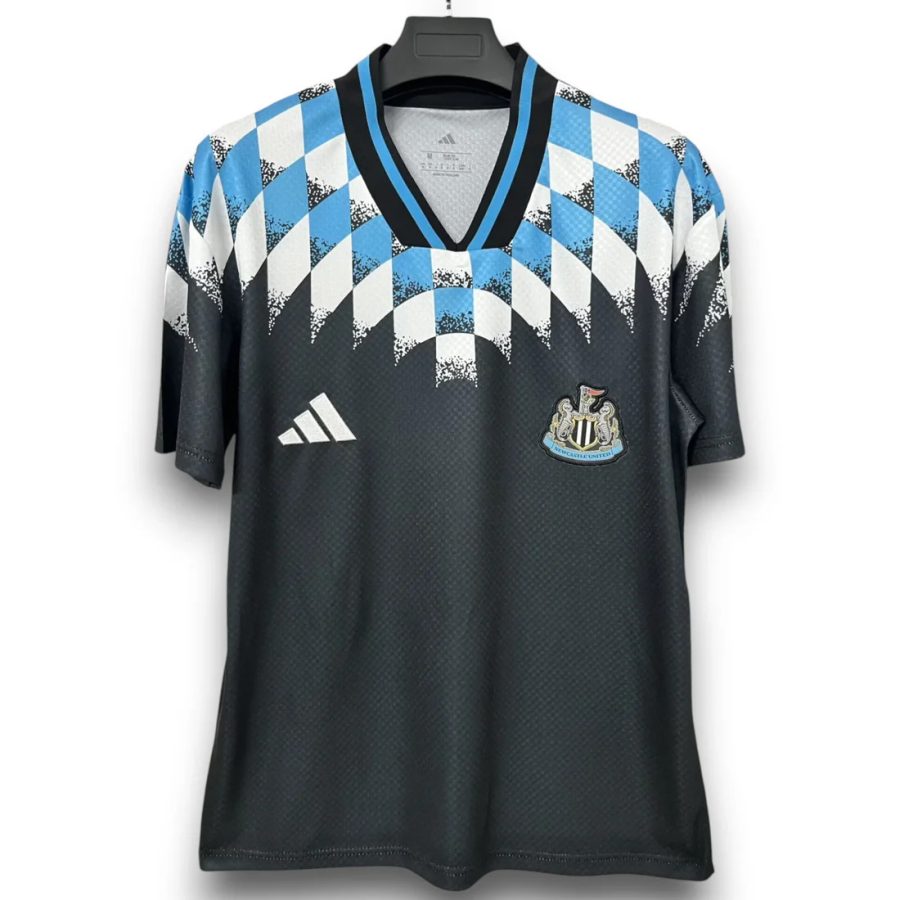 Camiseta Newcastle United 26/27 Retro
